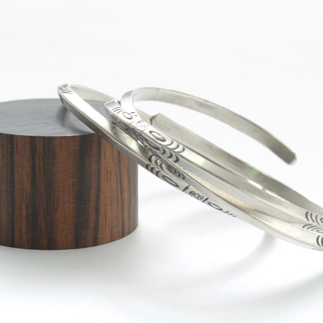 PHADUA / Karen silver bangle / 1438