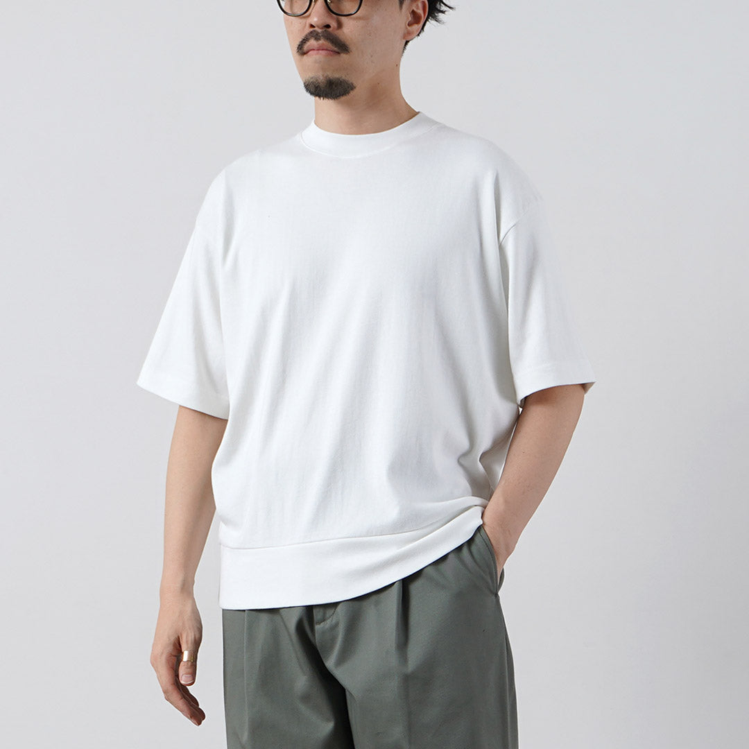 T-shirt de cou à l'équipage de l'équipage de l'équipage de l'équipage de l'équipage relaxé GICIPI / TONNO