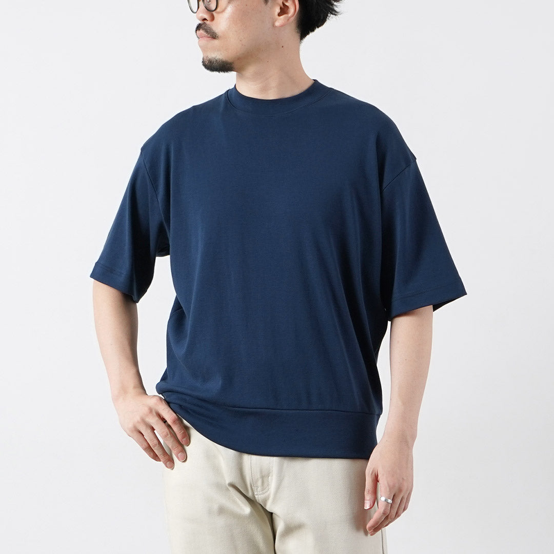 T-shirt de cou à l'équipage de l'équipage de l'équipage de l'équipage de l'équipage relaxé GICIPI / TONNO