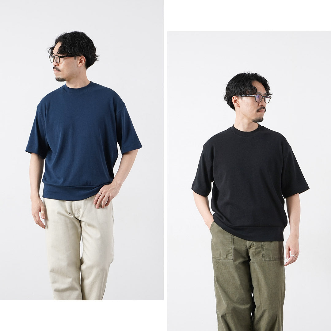 T-shirt de cou à l'équipage de l'équipage de l'équipage de l'équipage de l'équipage relaxé GICIPI / TONNO