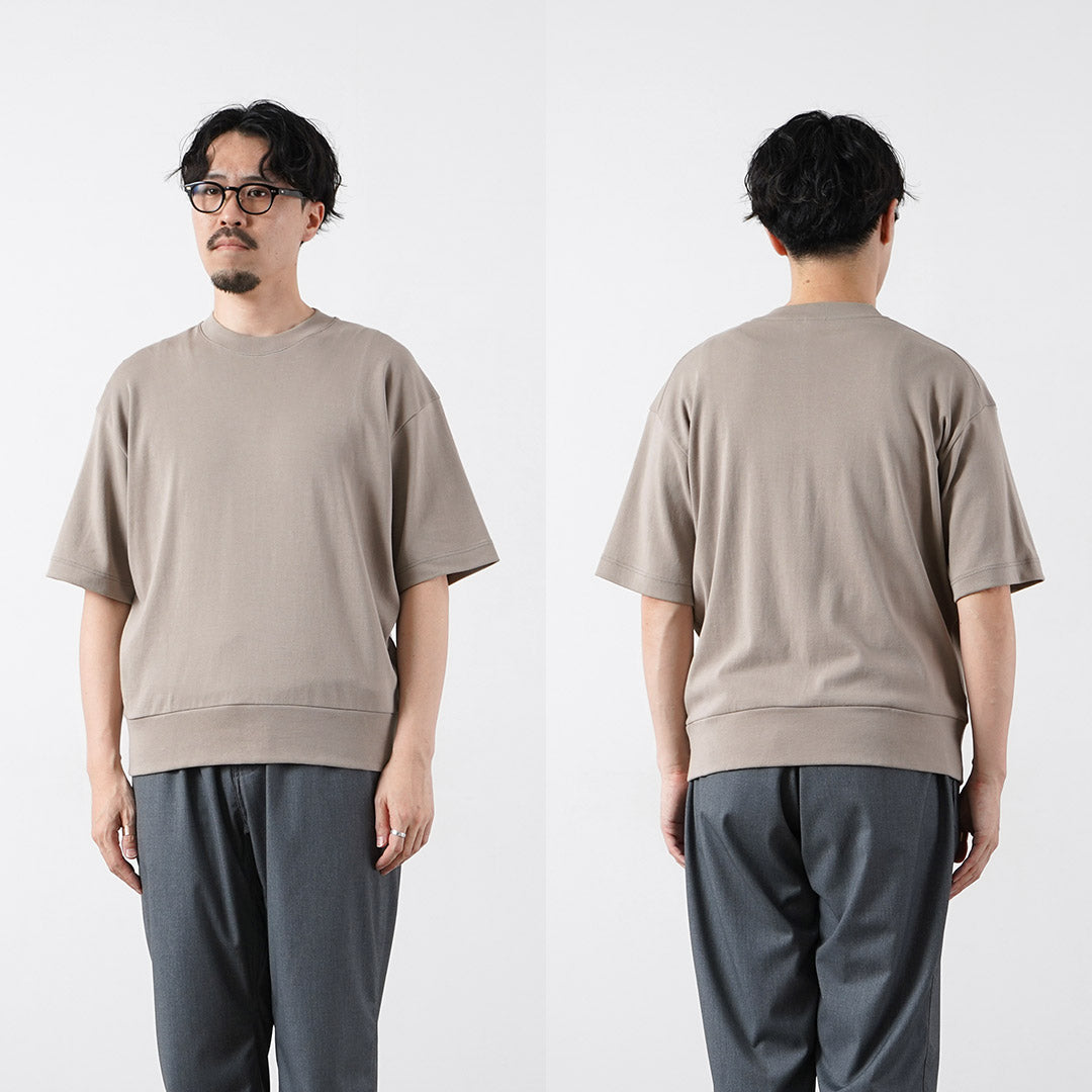 T-shirt de cou à l'équipage de l'équipage de l'équipage de l'équipage de l'équipage relaxé GICIPI / TONNO
