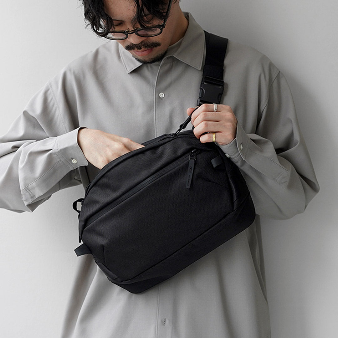 AER / Day Sling 4 Max 6L Crossbody Bag