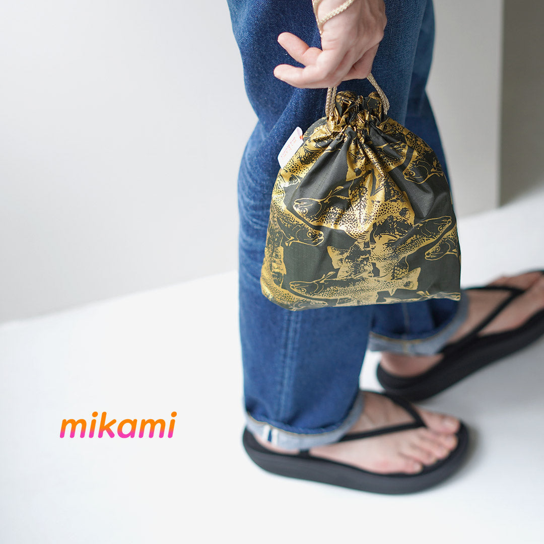 MIKAMI / 프린트 나일론 드로스트링 백