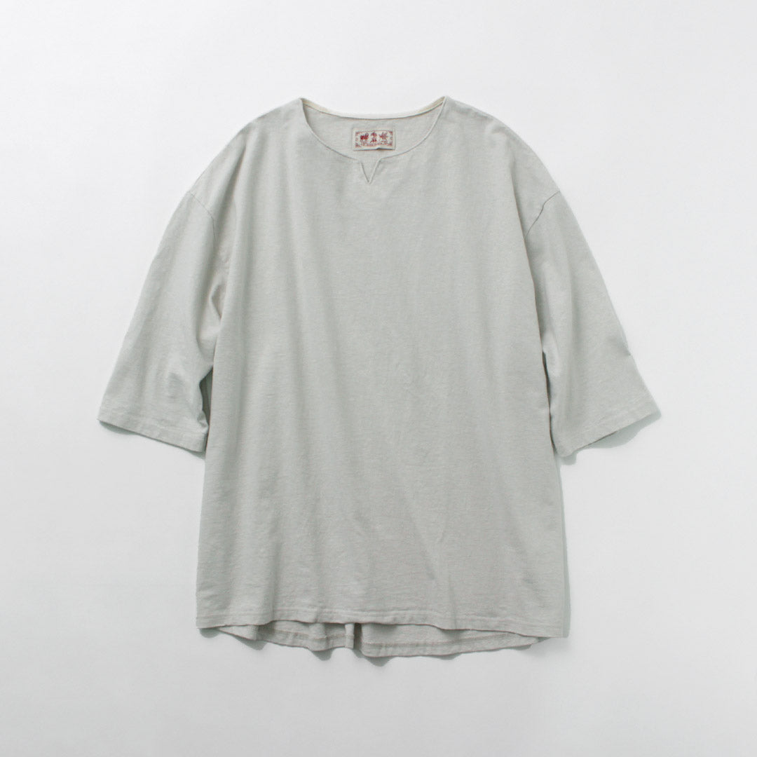 KEMA DESIGNS / Camiseta de lino y algodón con cuello en forma de llave