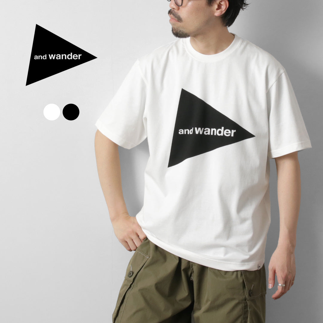 AND WANDER / T-shirt à manches courtes avec grand logo