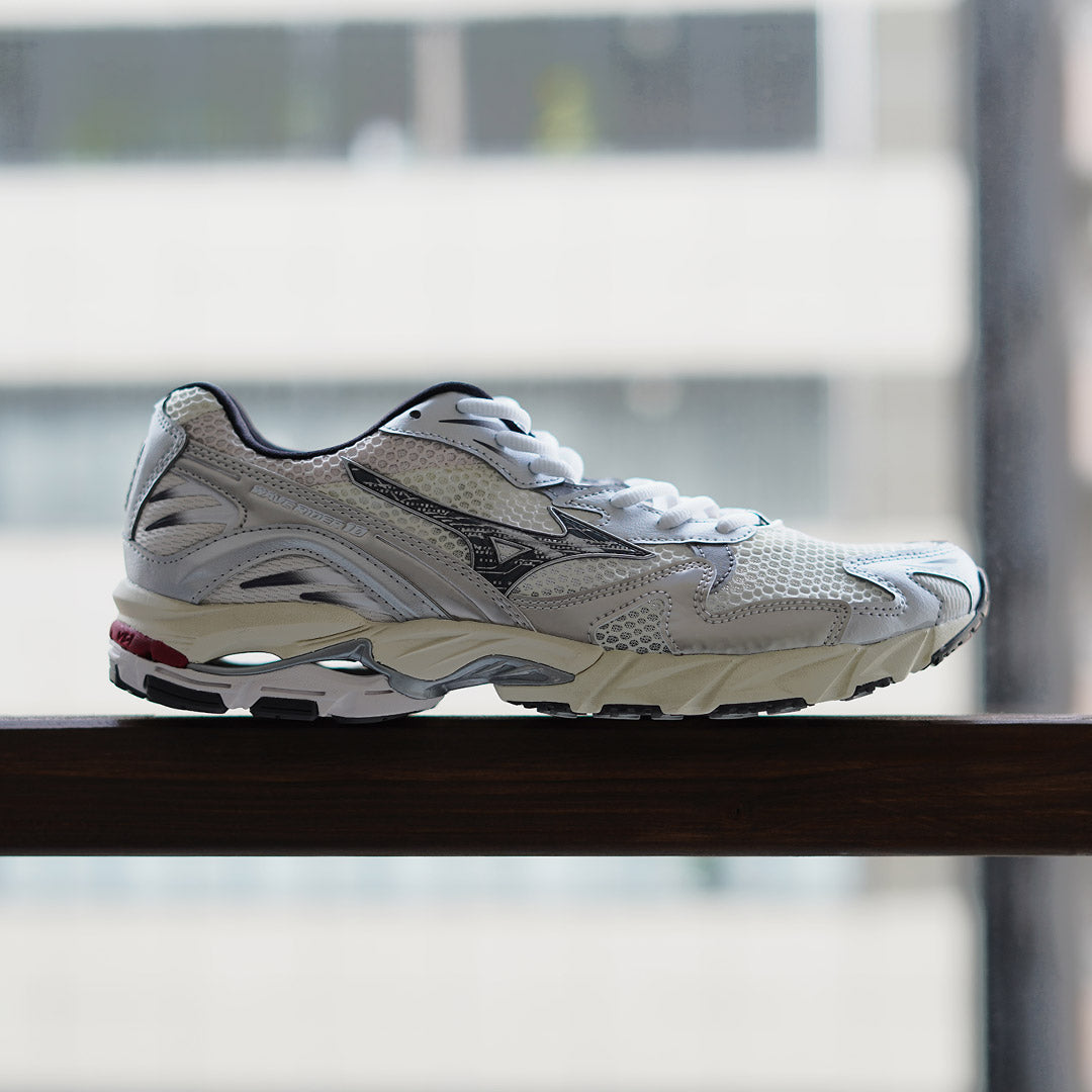 Baskets MIZUNO / Wave Rider 10