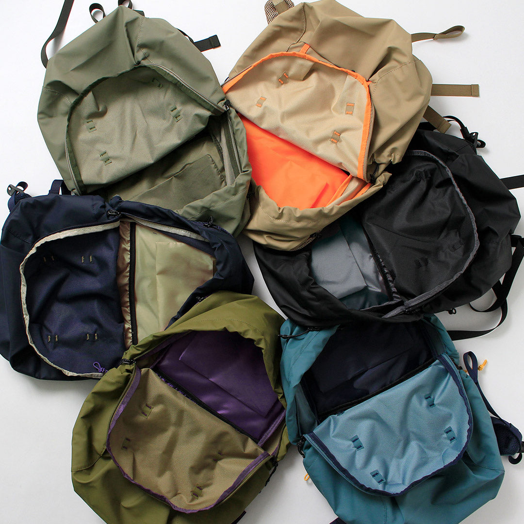 ELLIKER / KILN 帶帽拉鍊頂部背包 22L