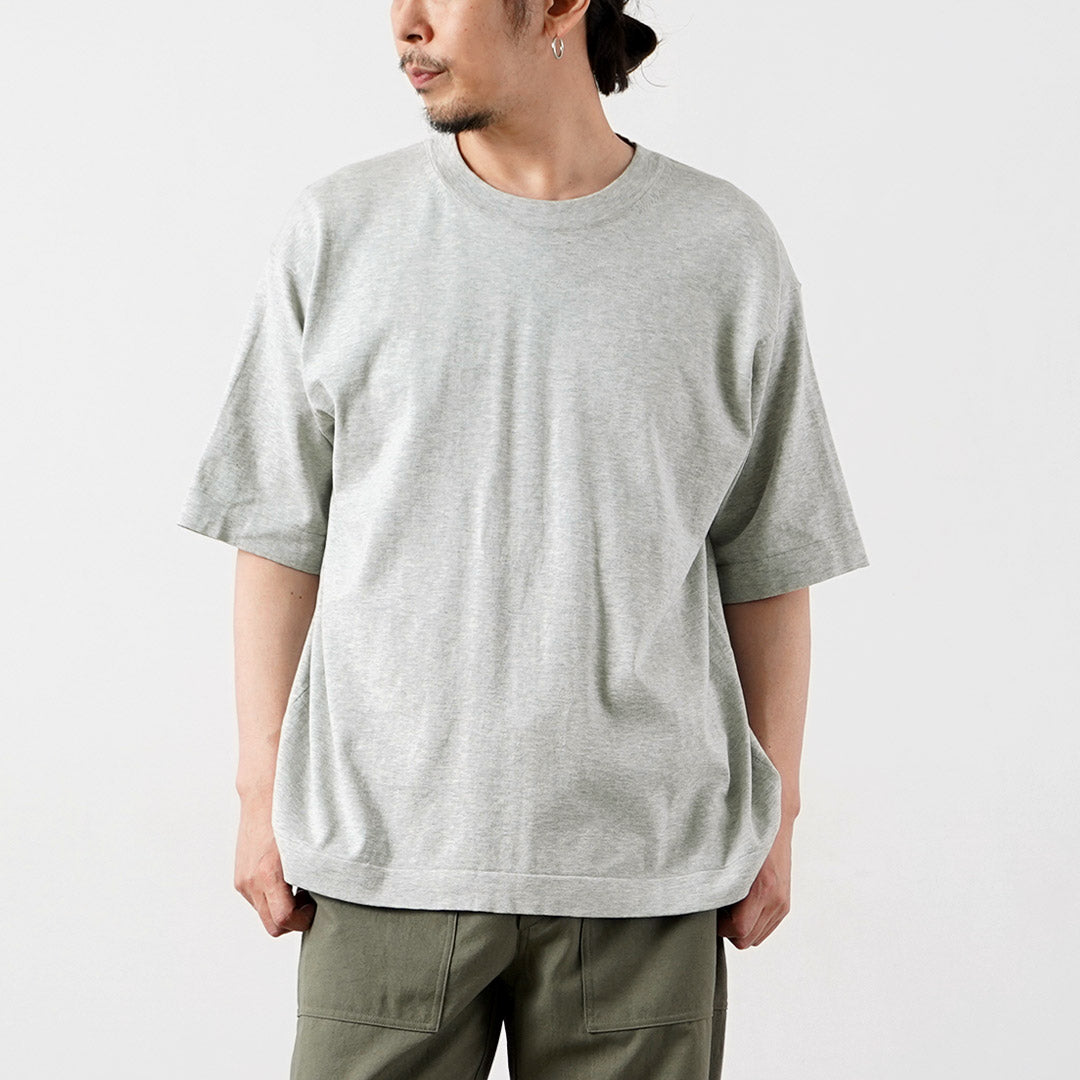 黑麦嫩芽 / 中心 T 恤纯色