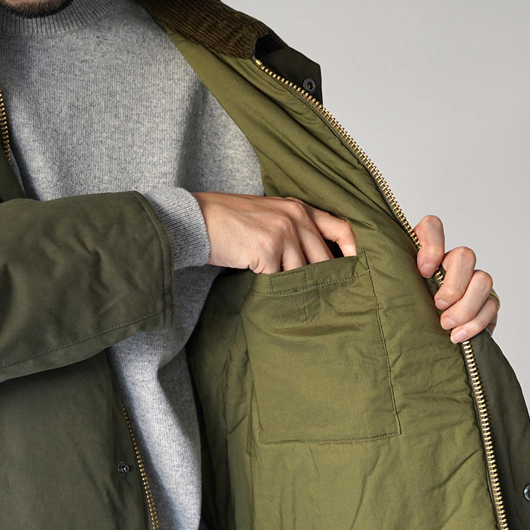 BARBOUR / 带衬垫的运输夹克