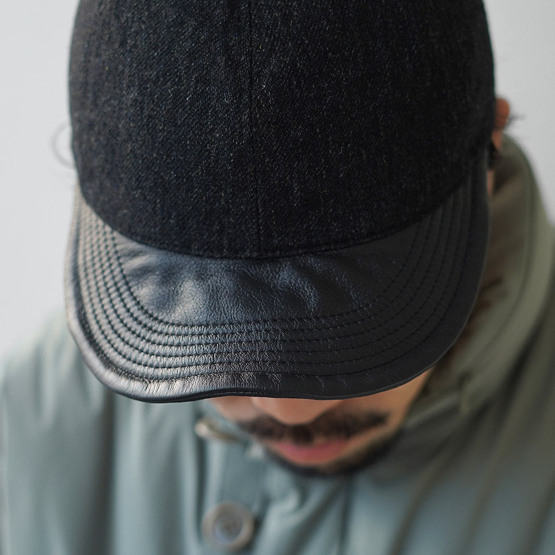 HIGHER / Gorra militar Serge x con ala de cuero