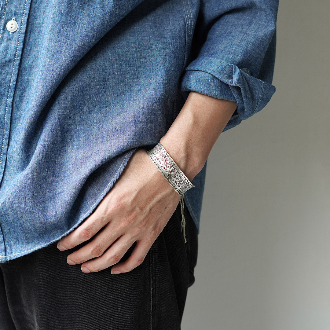phaduA / Brazalete ancho Karen Silver Mountain