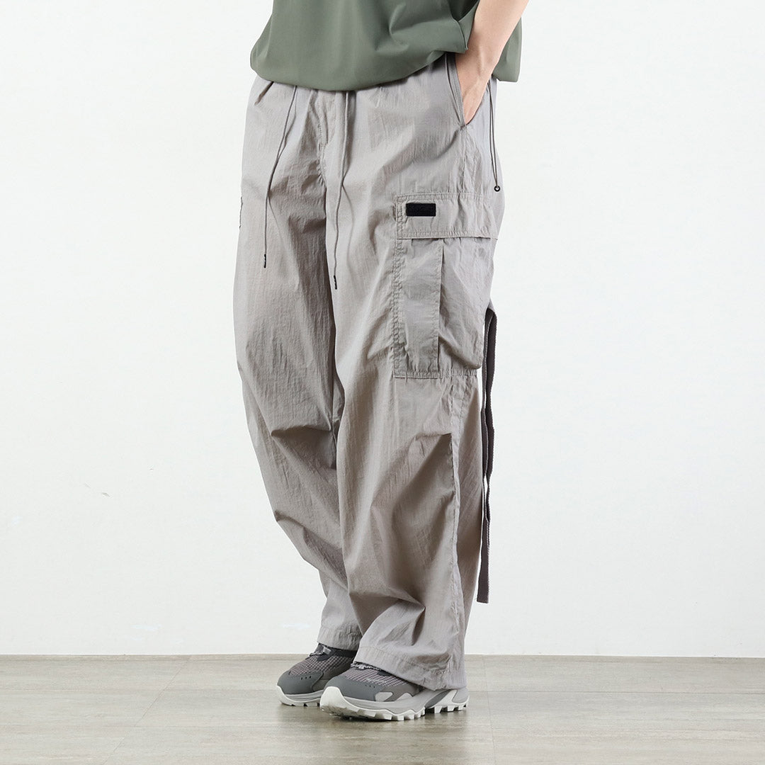WILDTHINGS / Pantalon cargo en nylon double teinture
