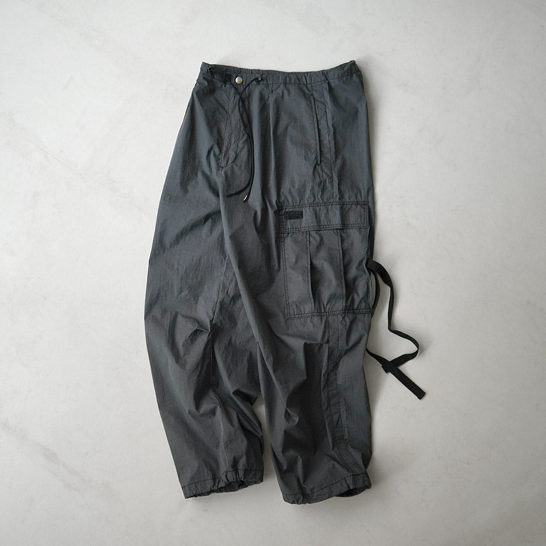 WILDTHINGS / Pantalon cargo en nylon double teinture