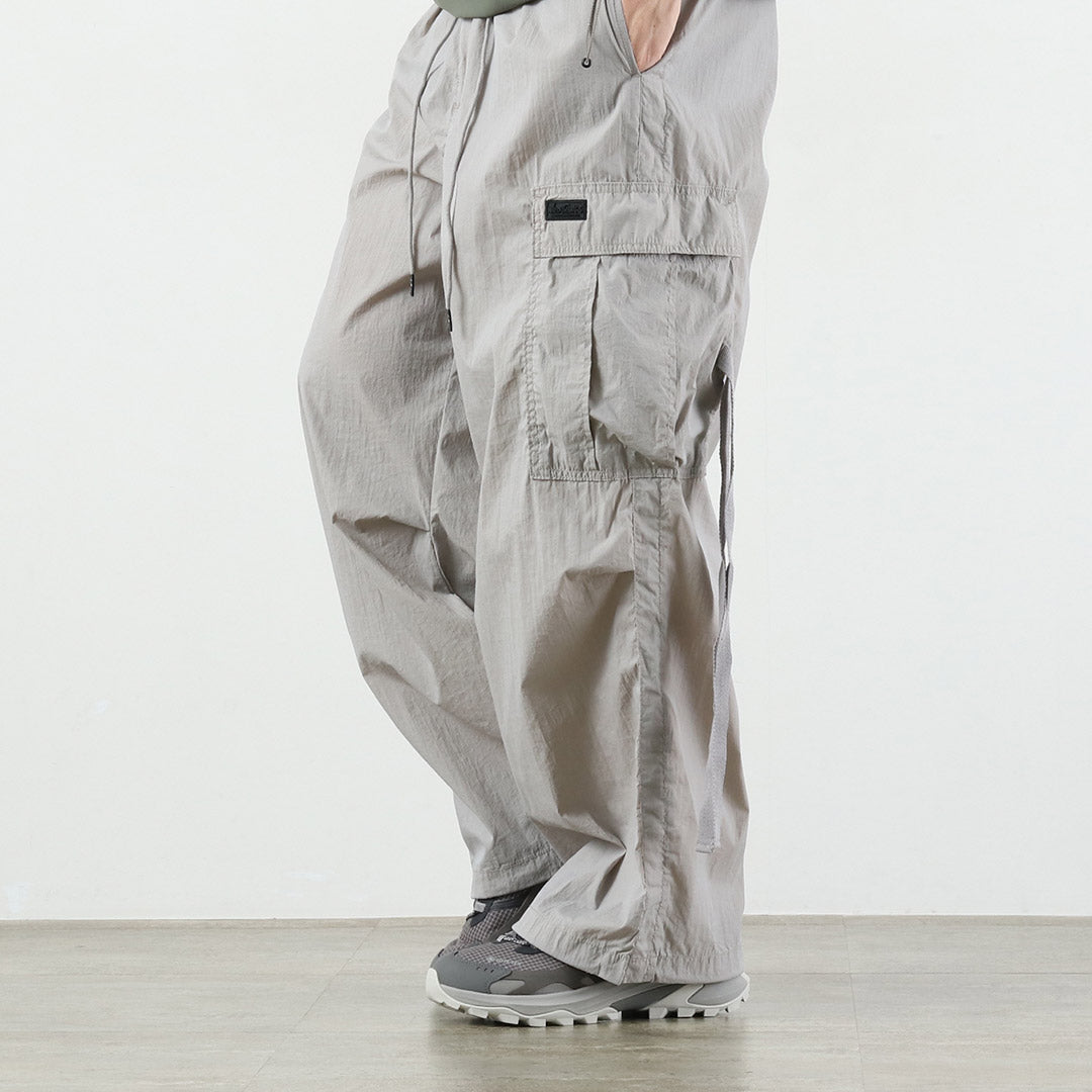 WILDTHINGS / Pantalon cargo en nylon double teinture