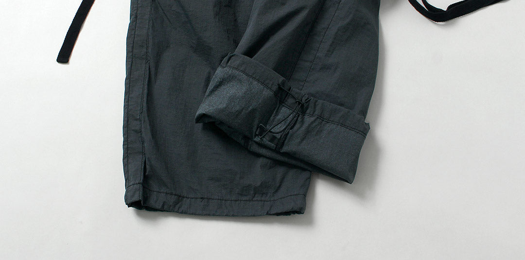 WILDTHINGS / Pantalon cargo en nylon double teinture