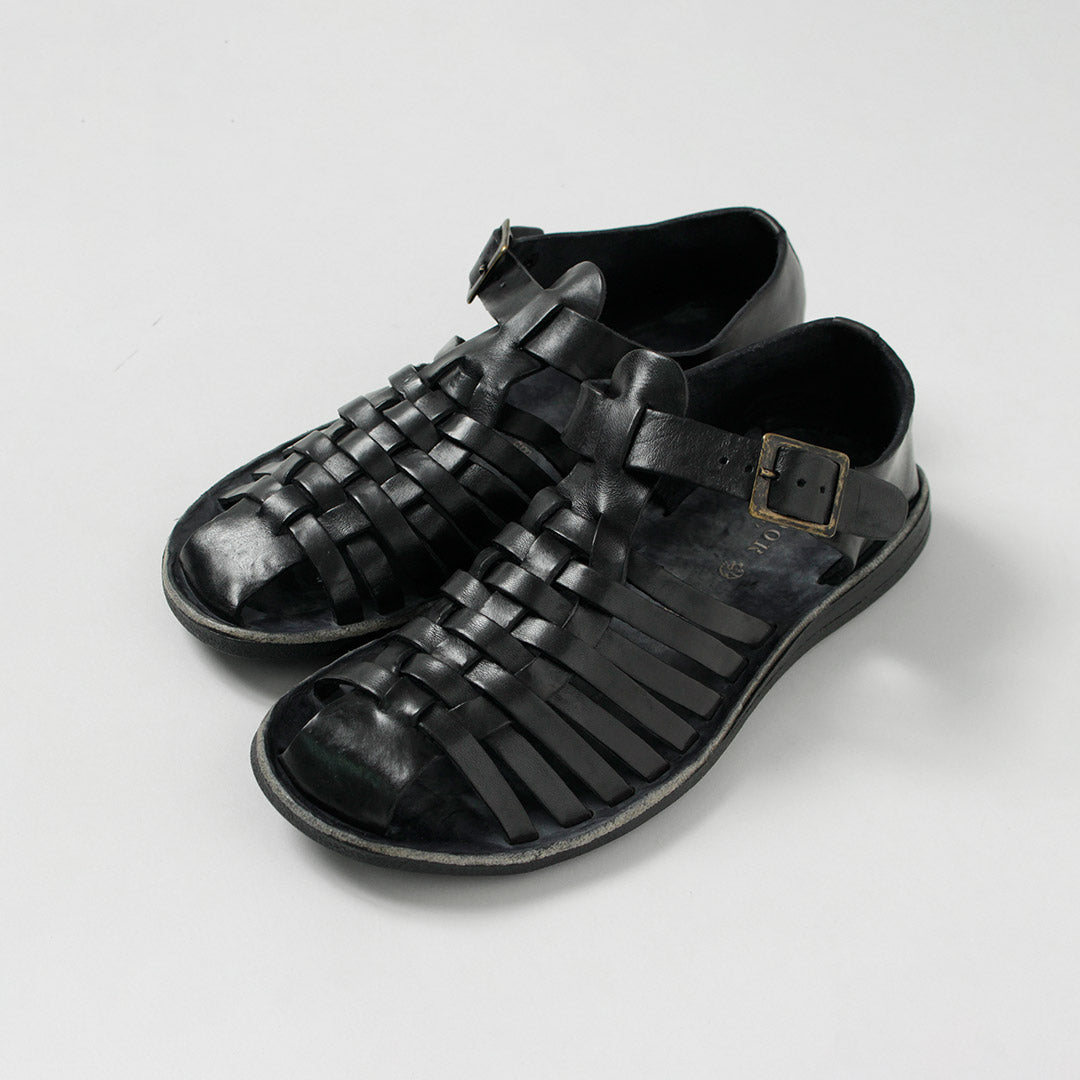 BRADOR / Sandales en cuir Gurkha