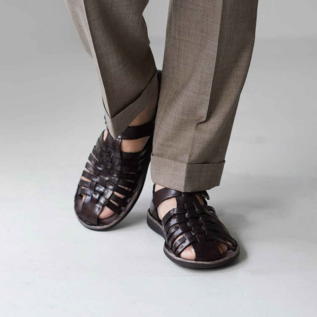 BRADOR / Sandales en cuir Gurkha