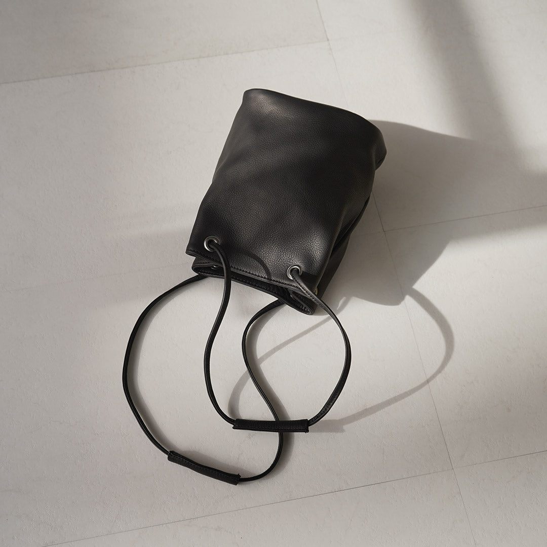MR.OLIVE / IMPERMA-LEATHER 2 向小圆筒包