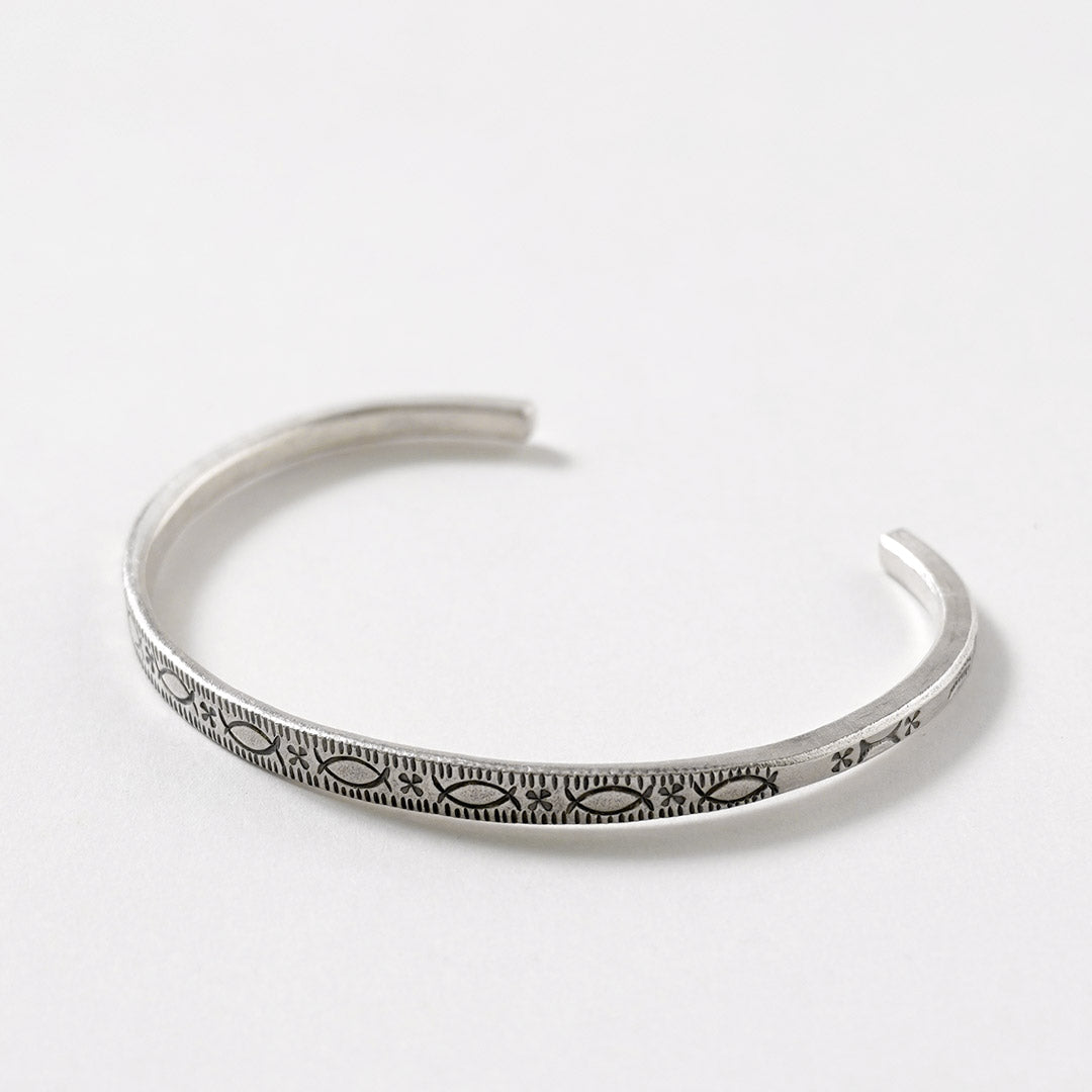 phaduA / Brazalete de medio círculo de plata Karen