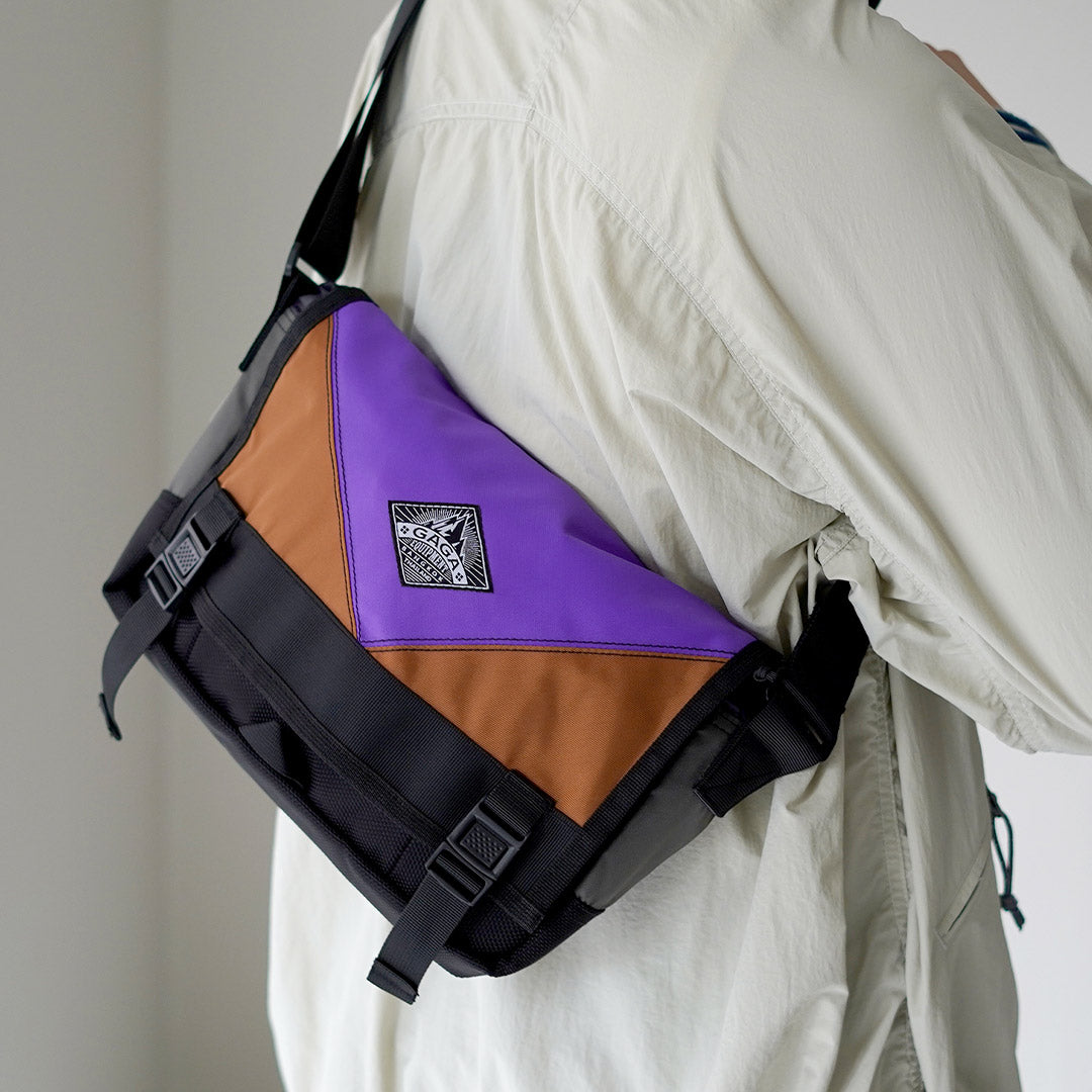 ÉQUIPEMENT GAGA / Mini sac messager