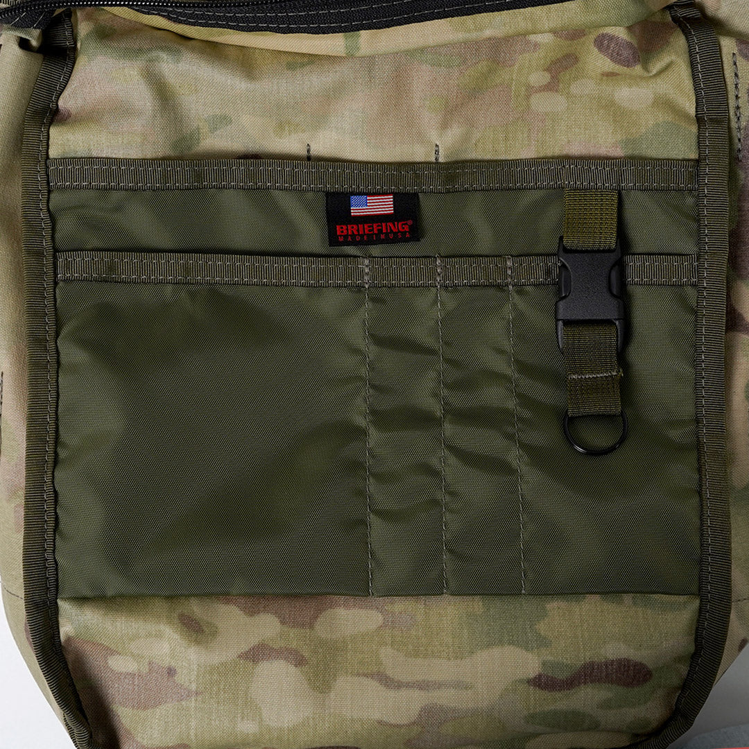 BRIEFING / DAY TRIPPER Camo Shoulder Bag