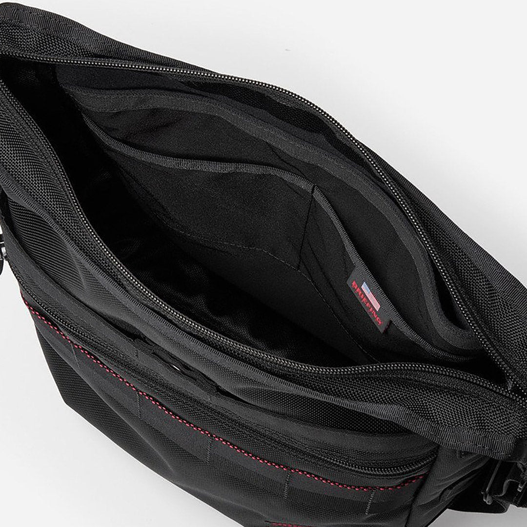 BRIEFING / DAY TRIPPER L Shoulder Bag