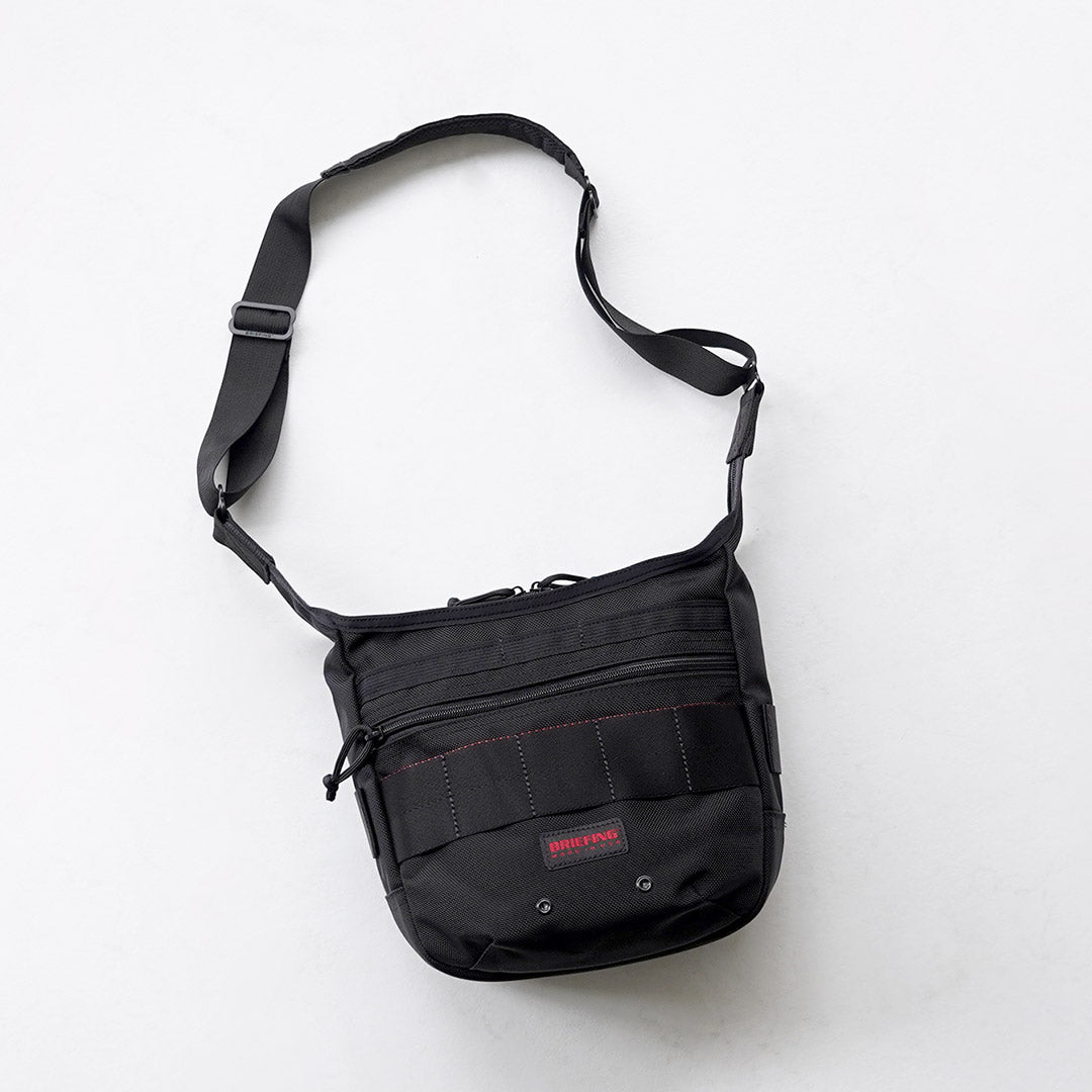 BRIEFING / DAY TRIPPER S Shoulder Bag