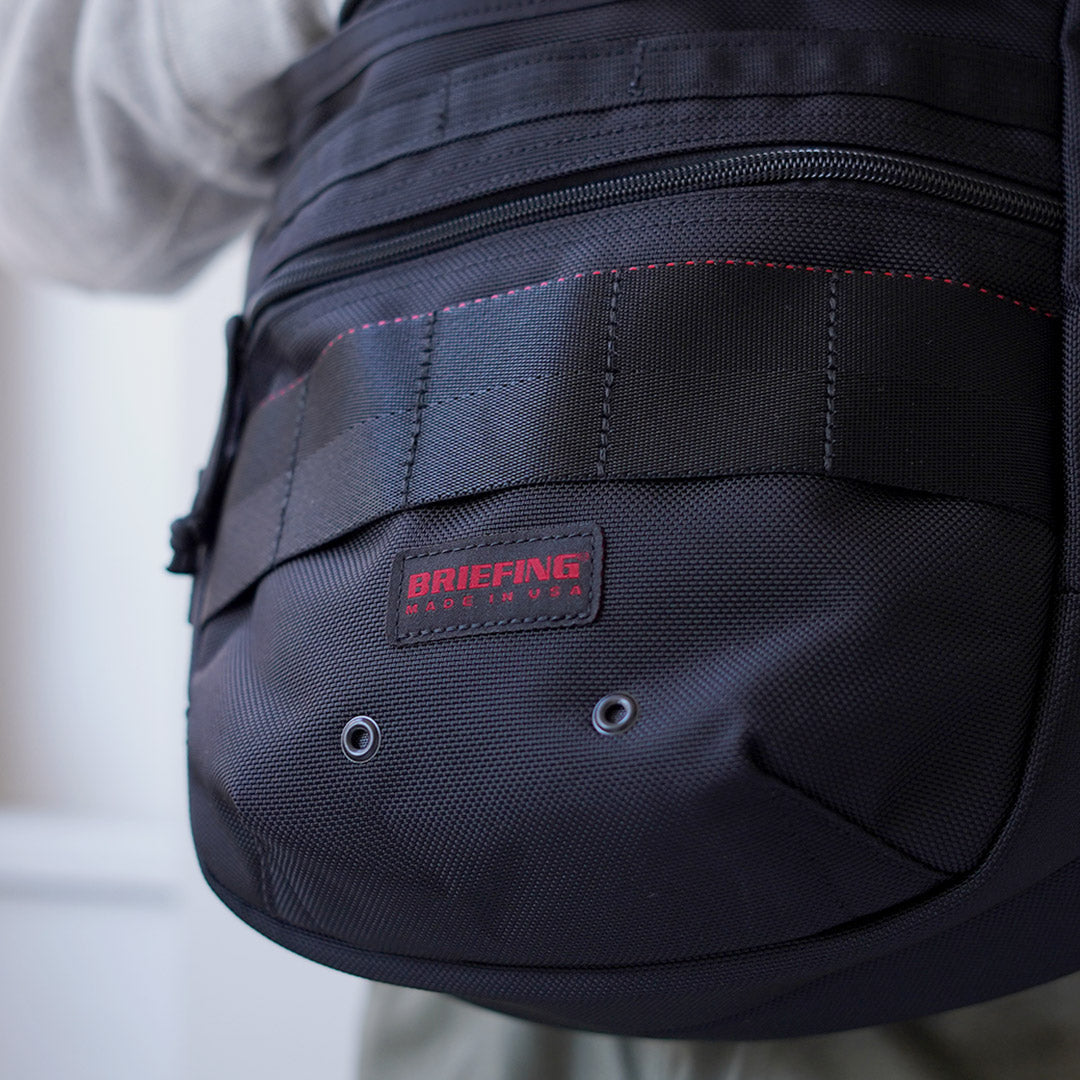 BRIEFING / DAY TRIPPER S Shoulder Bag