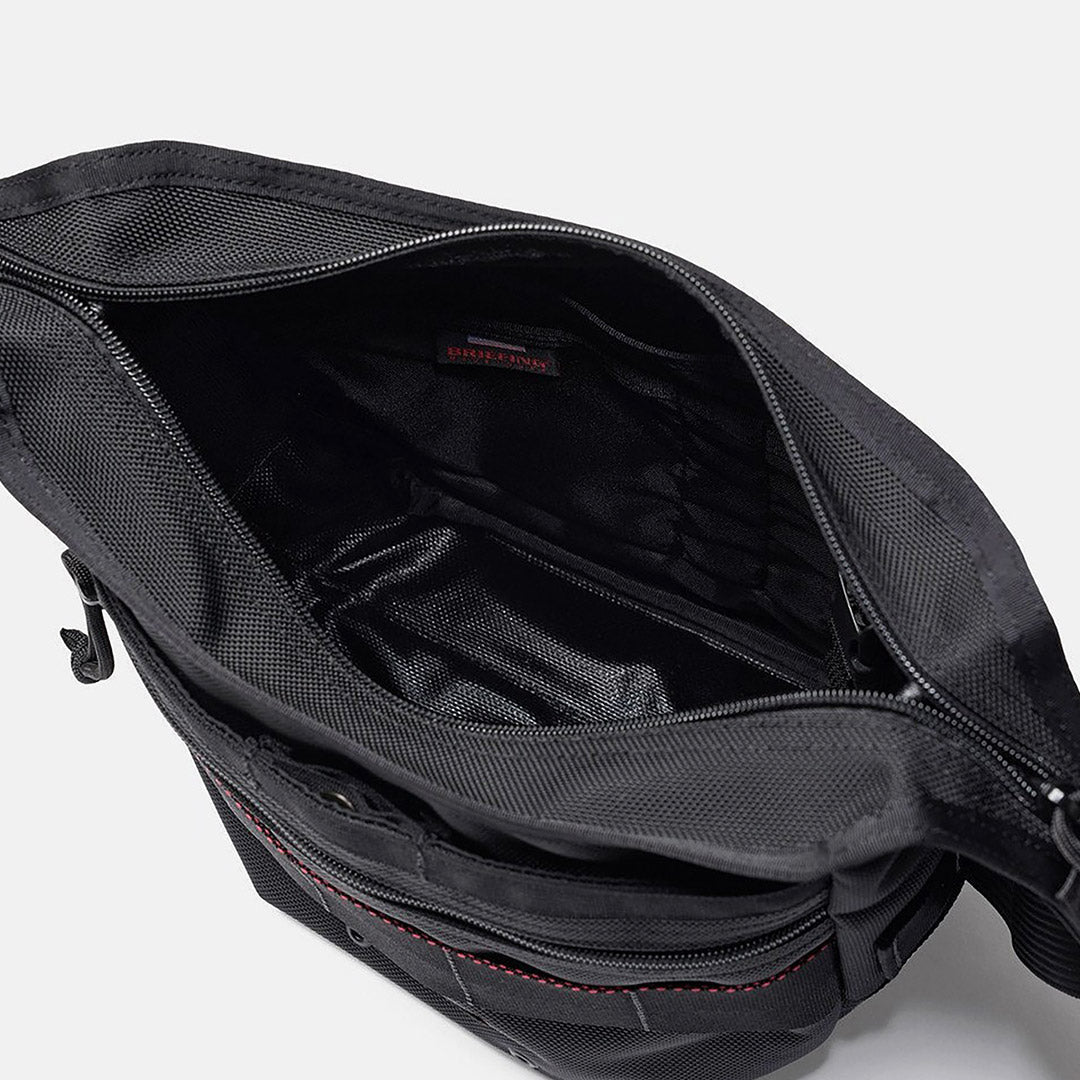 BRIEFING / DAY TRIPPER S Shoulder Bag
