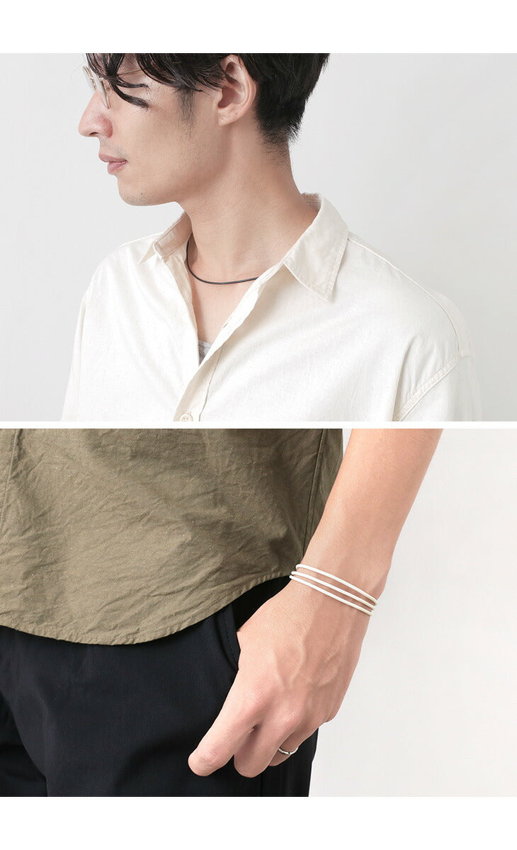 Karen Silver의 Phadua / Leather Choker 목걸이.
