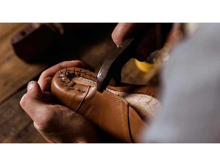 WHEELROBE / Chaussures en cuir à bout Moc avec coutures épaisses