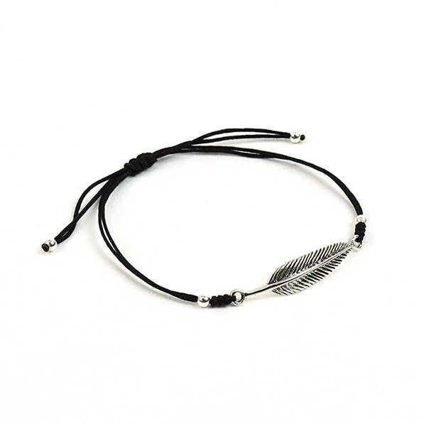 Chalisa T .. / Bracelet à cordon noué en plume argenté