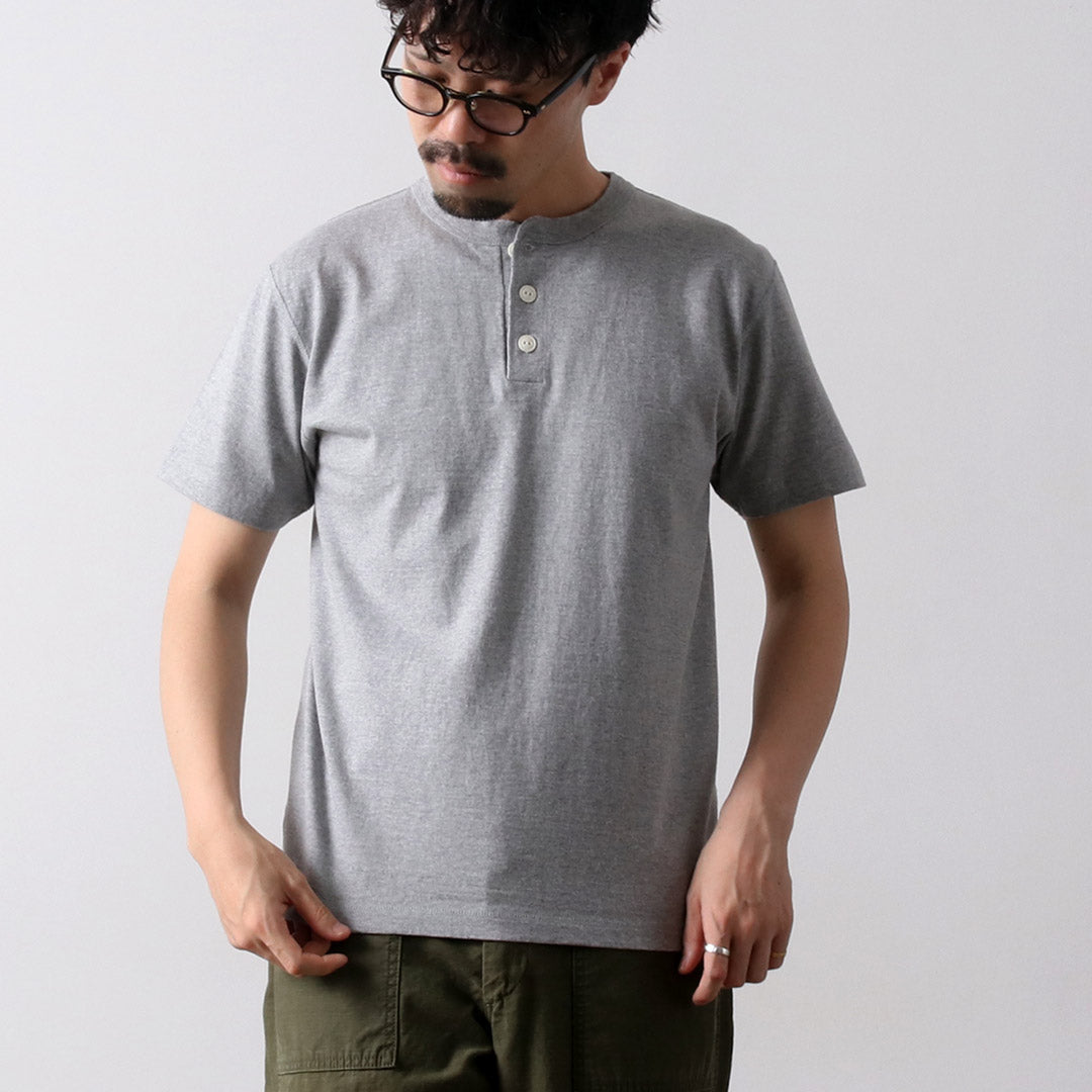 BARNS / COZUN Camiseta de manga corta con cuello Henry de punto