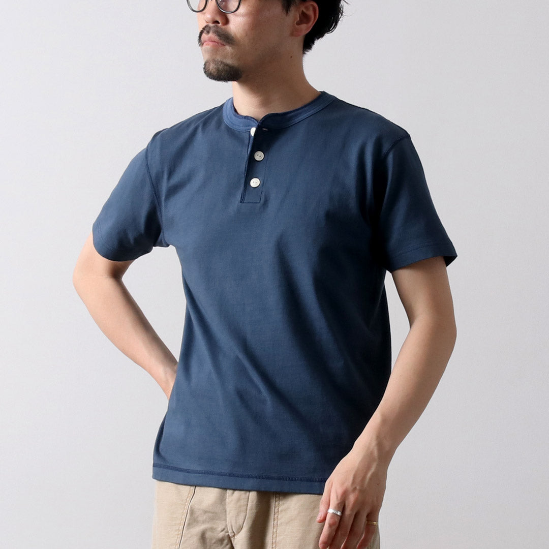 BARNS / COZUN Camiseta de manga corta con cuello Henry de punto