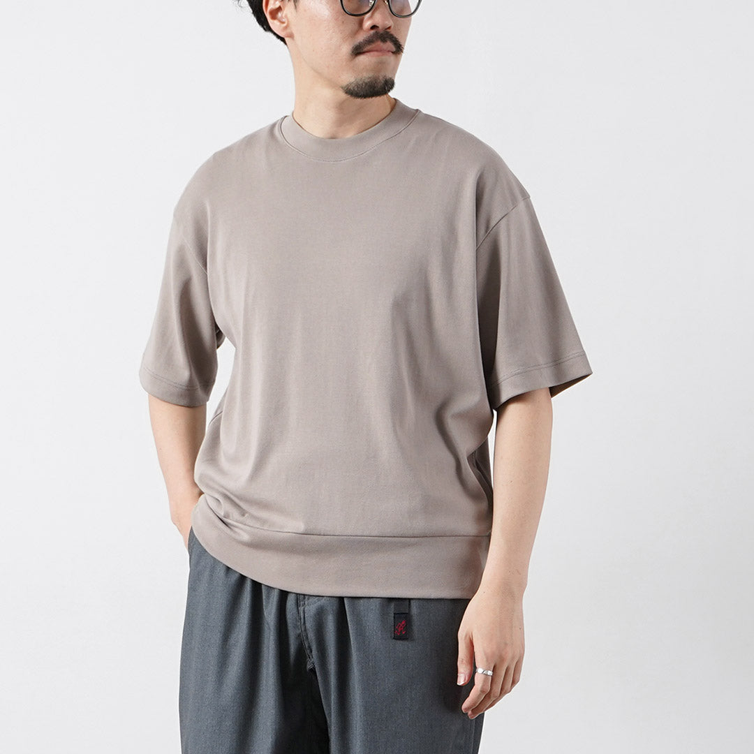 T-shirt de cou à l'équipage de l'équipage de l'équipage de l'équipage de l'équipage relaxé GICIPI / TONNO