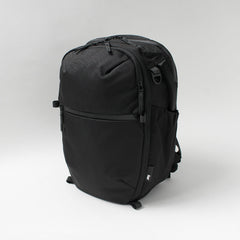 black / F