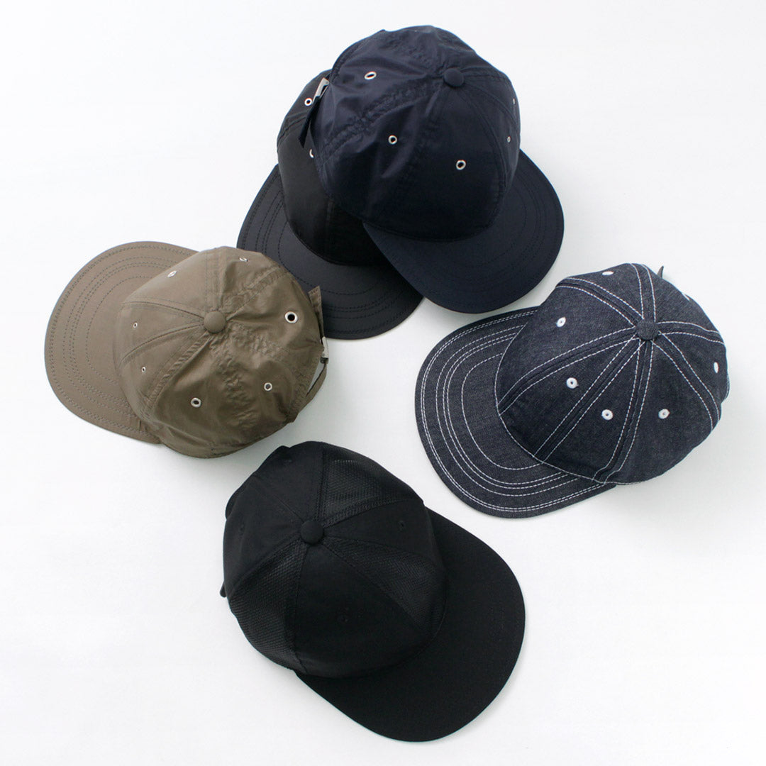 BLUE BOOKS CO. / CASQUETTE ALÉATOIRE