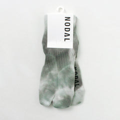 gray / F