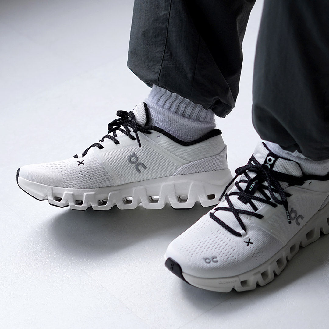ON / Men's Cloud X 5 Sneakers