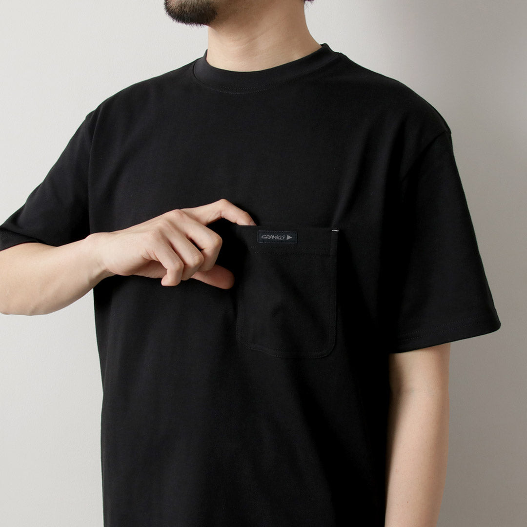 AND WANDER / T-shirt imprimé au dos Gramicci