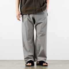 gray / M