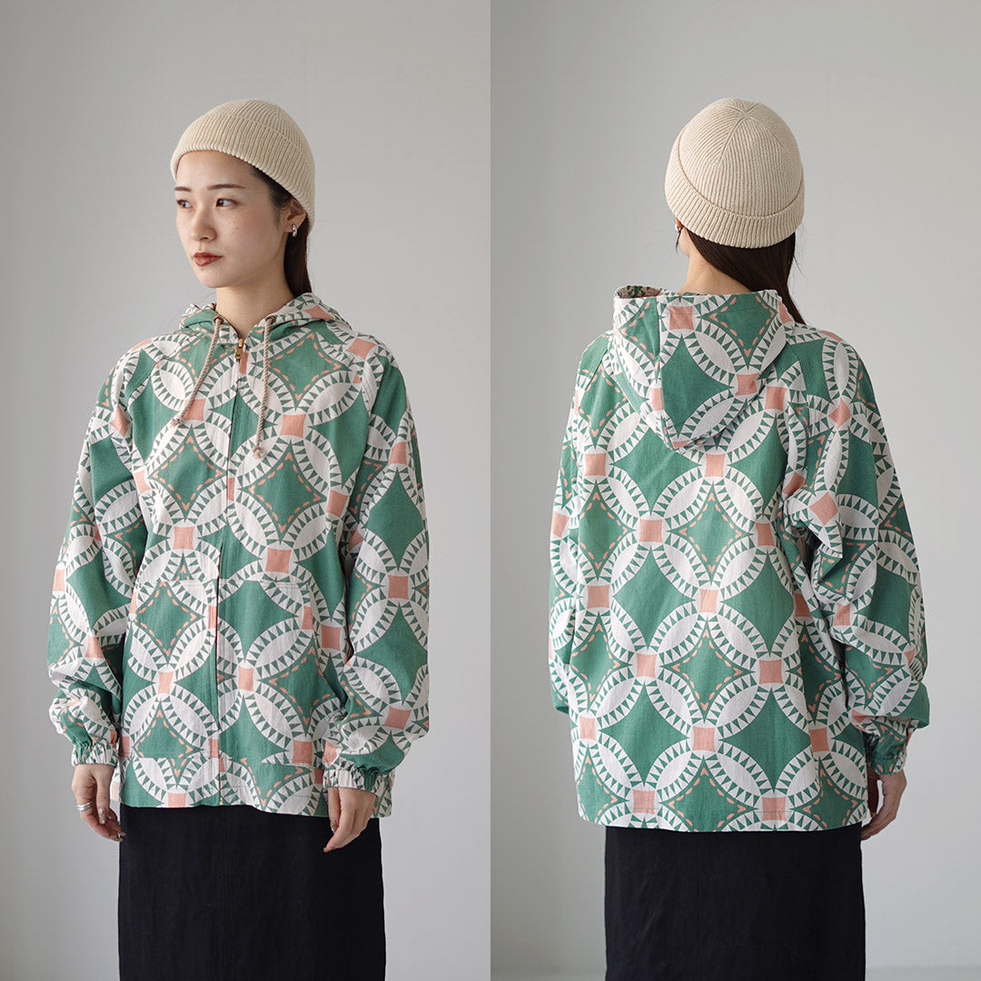 PASSEZ UNE JOURNÉE RECONNAISSANTE / Sweat à capuche de plage imprimé quilt vintage