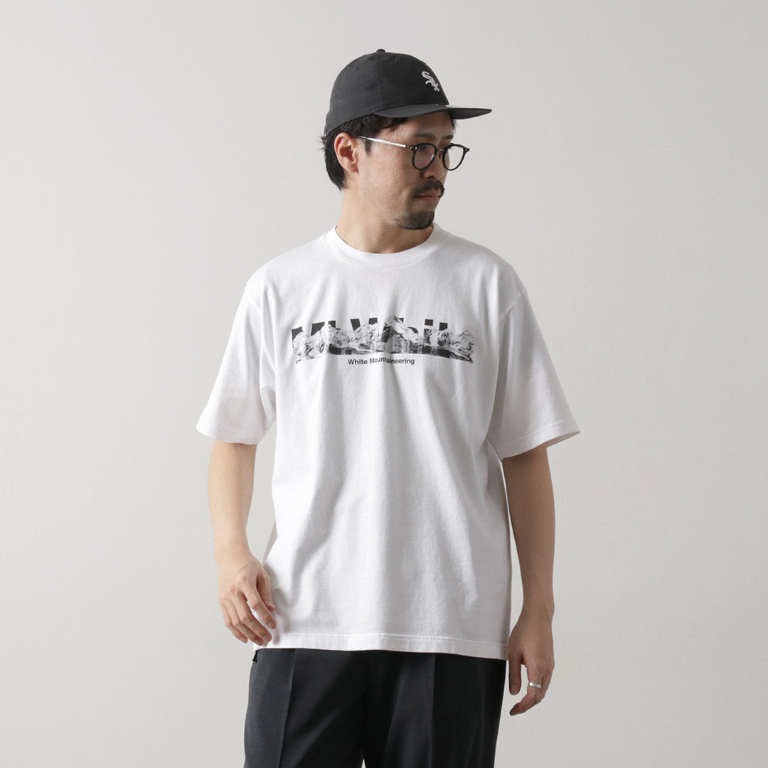 白色 MOUNTAINEERING / 山地徽標 T 卹