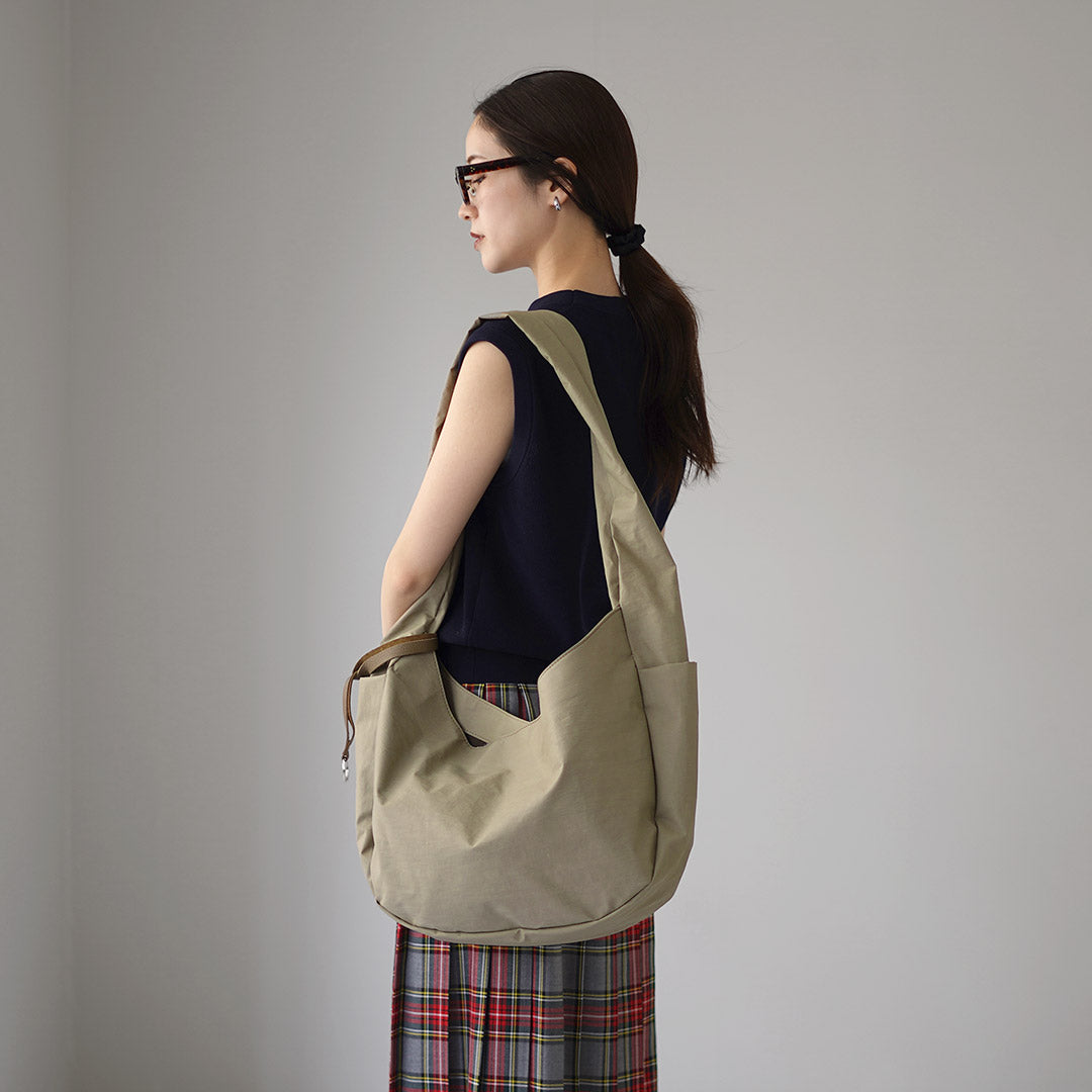 TIDEWAY / GRIZZLY 新月單肩包