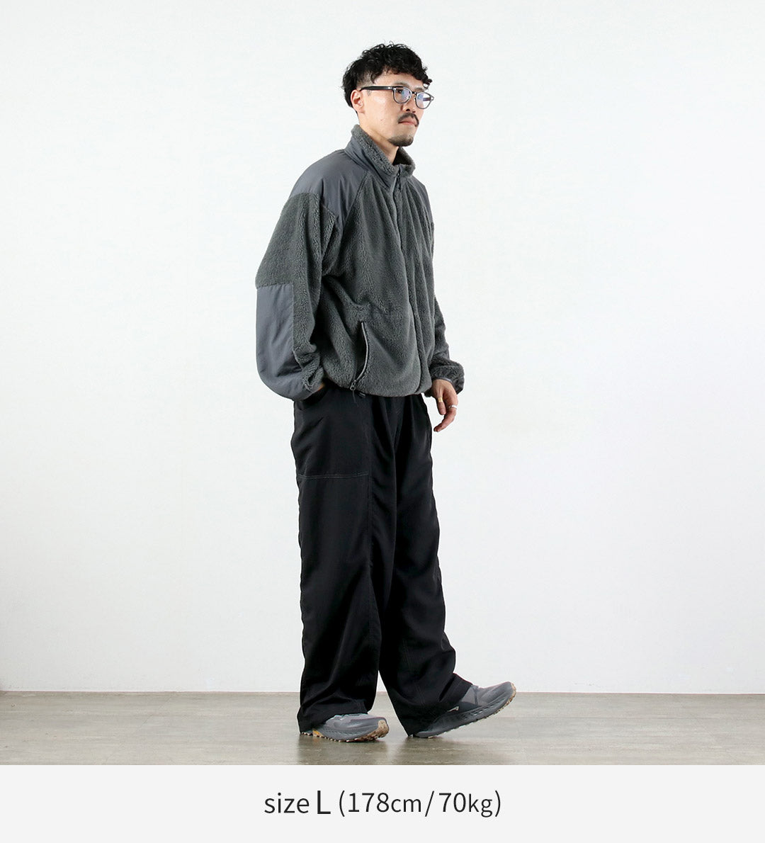 AND WANDER / Crinkle Nylon Pants