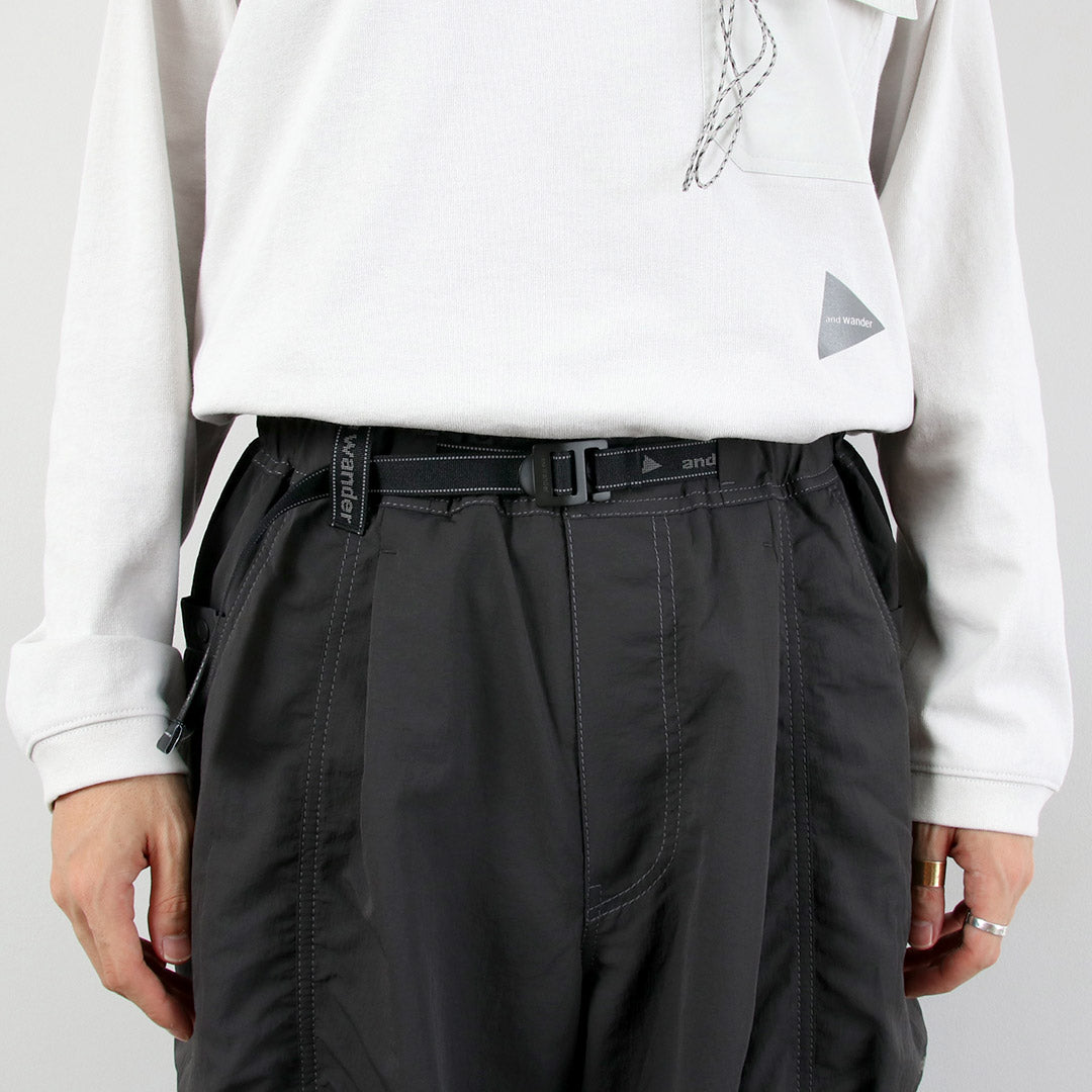 AND WANDER / Pantalon en nylon froissé