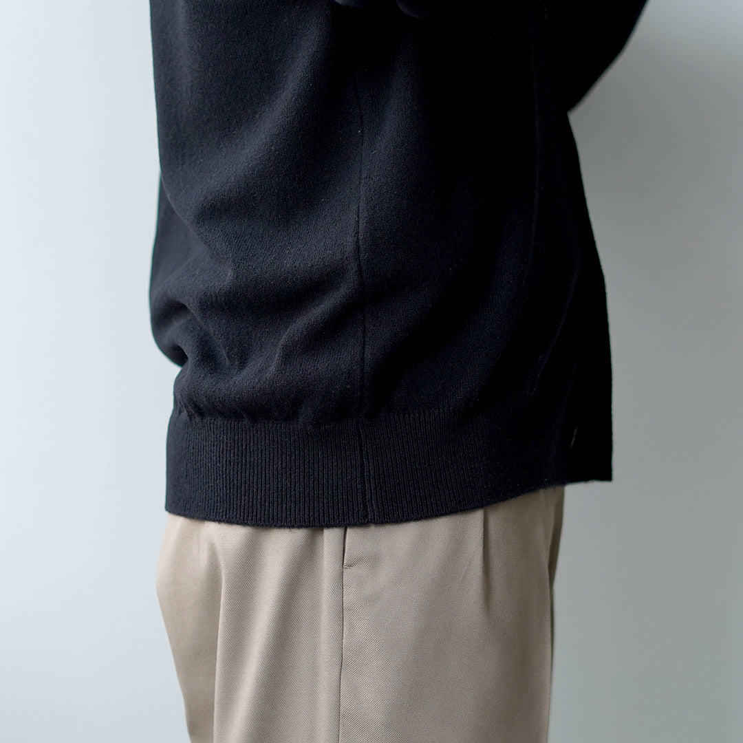 YONETOMI NEW BASIC / Cardigan en tricot teint en pièce en cachemire rigide