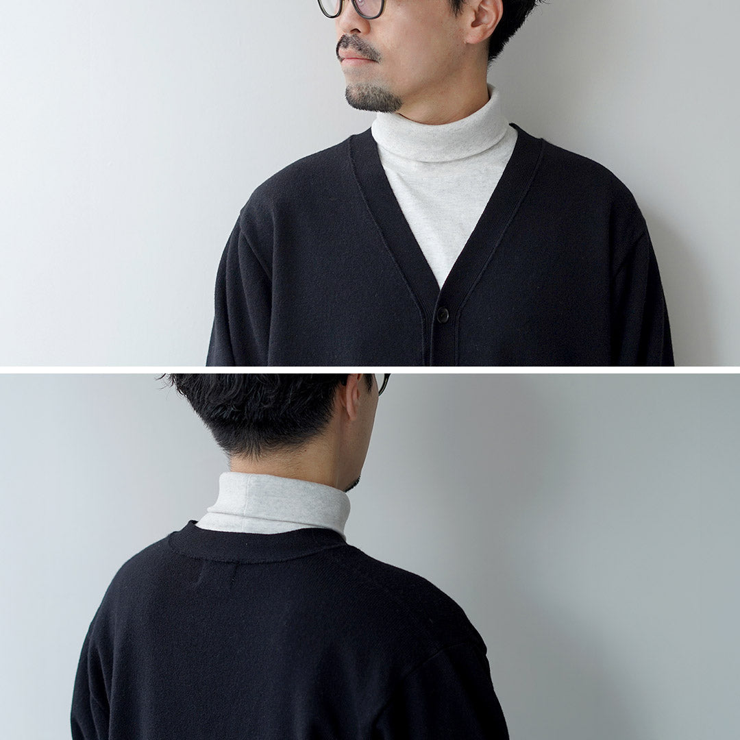 YONETOMI NEW BASIC / Cardigan en tricot teint en pièce en cachemire rigide