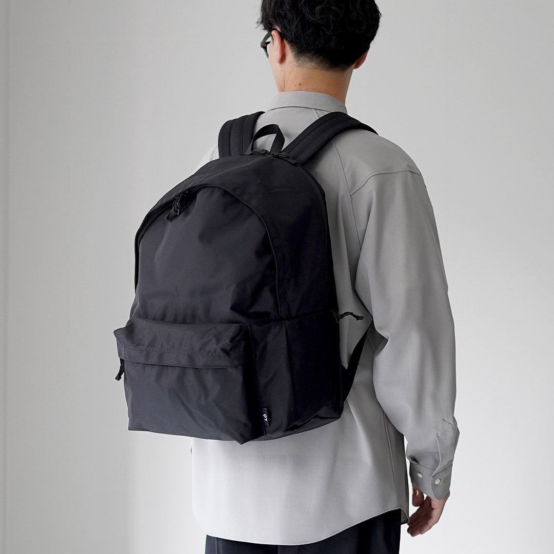 LC EN MINÚSCULAS / Mochila 02