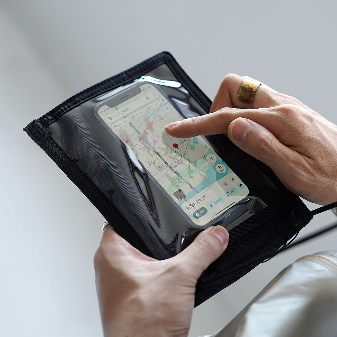 BRIEFING / Bolsa Neo Flyer